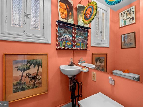 2516 Cliffbourne Place NW, Washington DC 20009