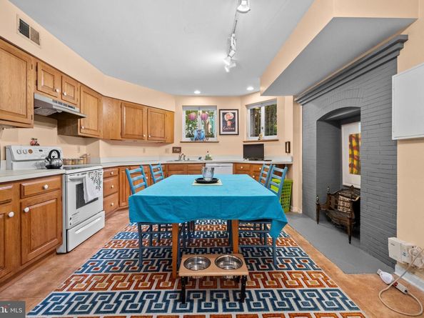 2516 Cliffbourne Place NW, Washington DC 20009