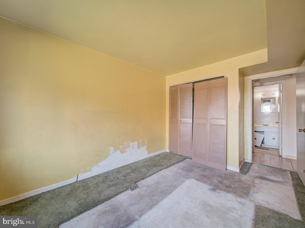 3459 Summit Court NE 3459, Washington DC 20018