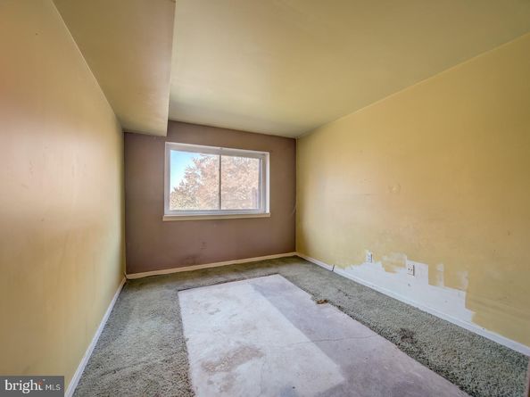 3459 Summit Court NE 3459, Washington DC 20018