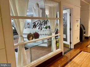 205 Yoakum Parkway 823, Alexandria VA 22304