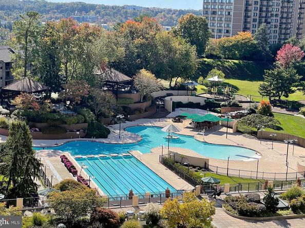 205 Yoakum Parkway 823, Alexandria VA 22304