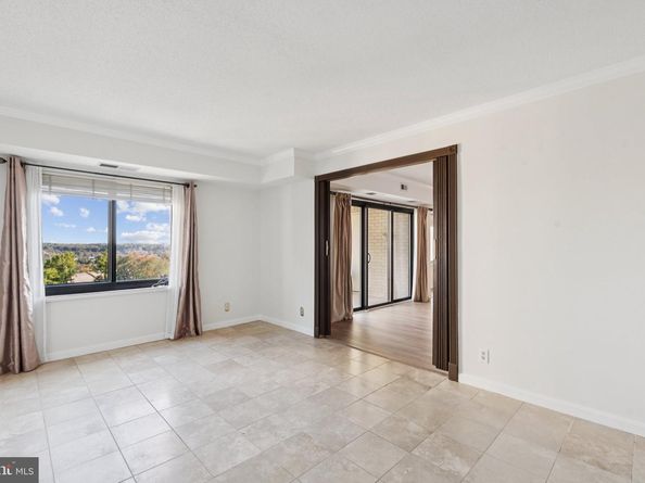 205 Yoakum Parkway 823, Alexandria VA 22304