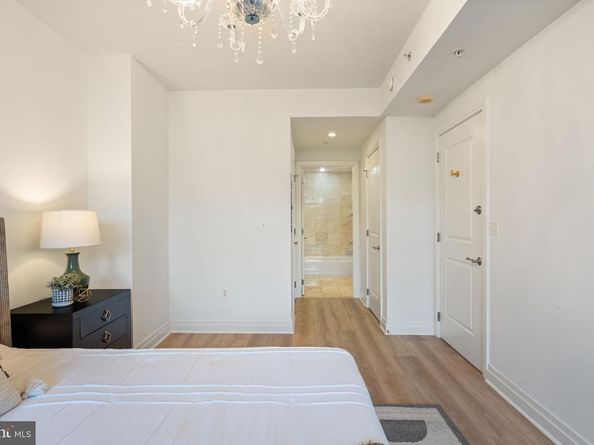 8220 Crestwood Heights Drive 315, Mclean VA 22102