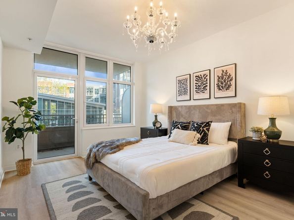 8220 Crestwood Heights Drive 315, Mclean VA 22102