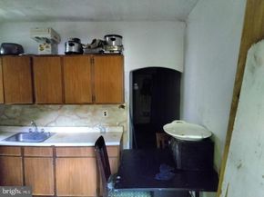 5859 Willows Avenue, Philadelphia PA 19143