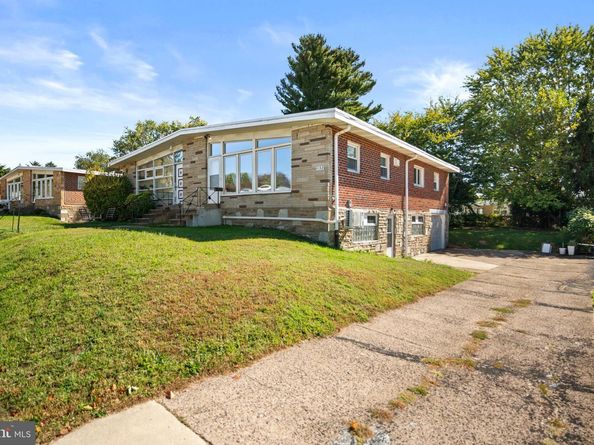 1132 Bingham Street, Philadelphia PA 19115