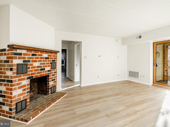 1410 Washington Place 10, Chesterbrook PA 19087