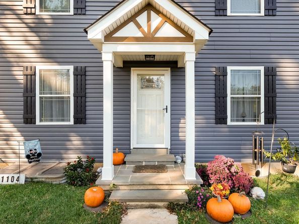 1104 N York Road, Willow Grove PA 19090