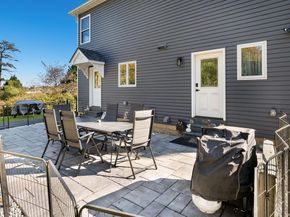 1104 N York Road, Willow Grove PA 19090