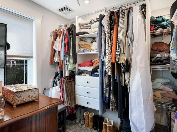 1104 N York Road, Willow Grove PA 19090