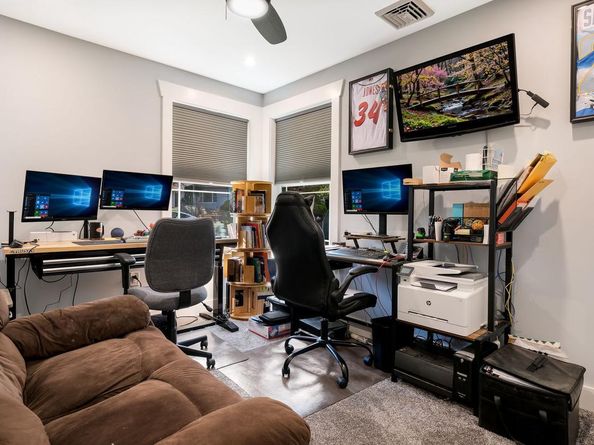 1104 N York Road, Willow Grove PA 19090