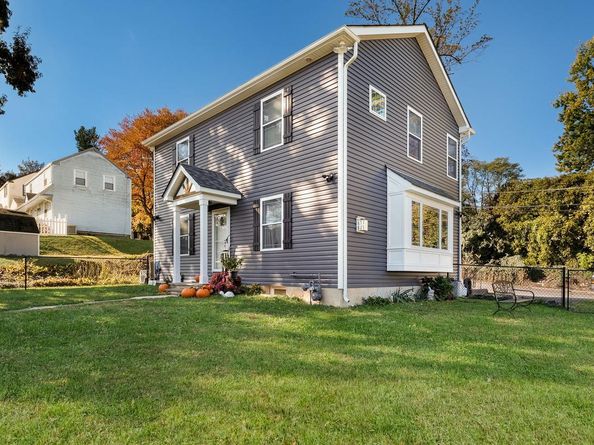 1104 N York Road, Willow Grove PA 19090