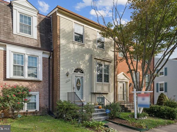 2777 Grovemore Lane, Vienna VA 22180