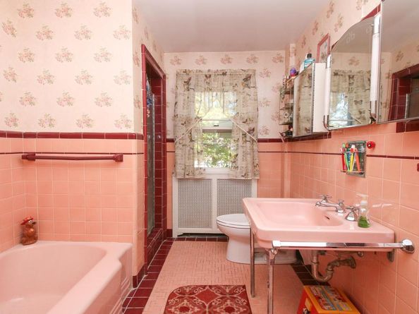 2301 Ripley Street, Philadelphia PA 19152
