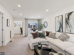 952 Riverplace Drive, Conshohocken PA 19428