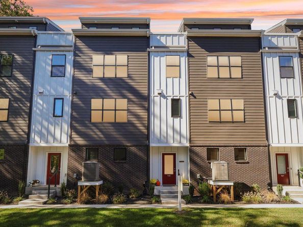 952 Riverplace Drive, Conshohocken PA 19428