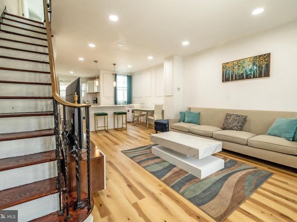 7337 Chelwynde Avenue, Philadelphia PA 19153