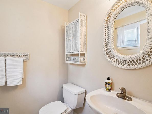 6216 Rockhurst Road, Bethesda MD 20817