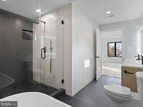 818 N Edgewood Street, Arlington VA 22201