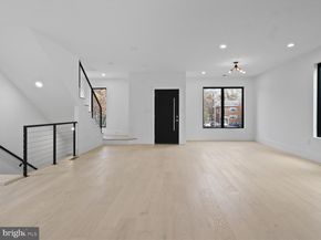 818 N Edgewood Street, Arlington VA 22201