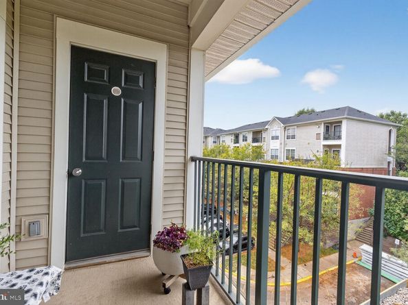 4862 Eisenhower Avenue 460, Alexandria VA 22304