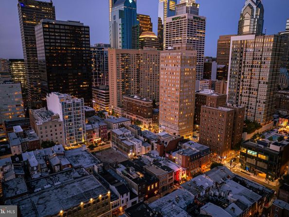 2017 Sansom Street, Philadelphia PA 19103