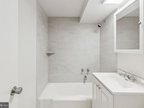 2101 Chestnut Street 721, Philadelphia PA 19103