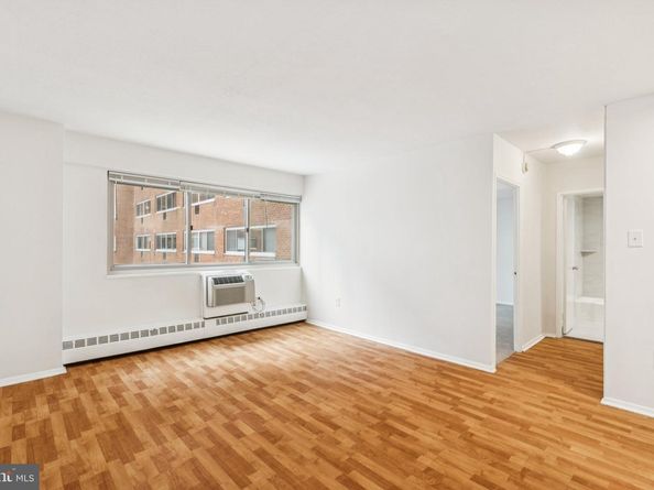 2101 Chestnut Street 721, Philadelphia PA 19103