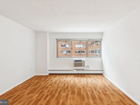 2101 Chestnut Street 721, Philadelphia PA 19103