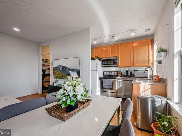 1401 Columbia Road NW 414, Washington DC 20009