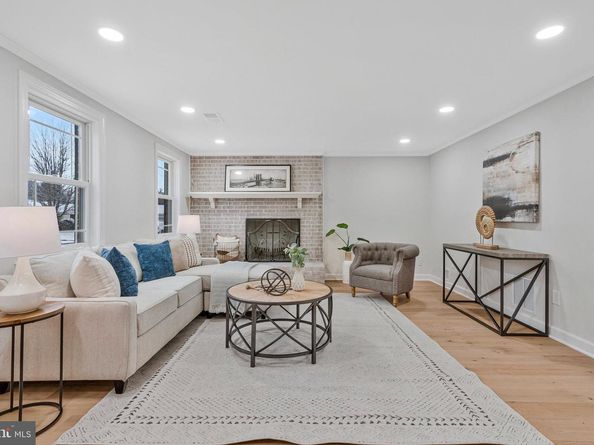 1828 Saint Roman Drive, Vienna VA 22182