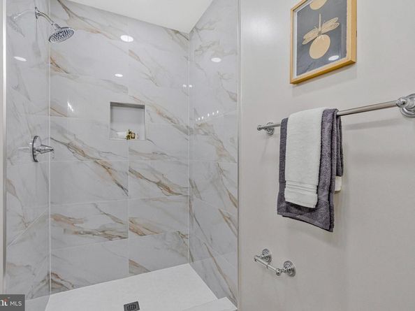 1828 Saint Roman Drive, Vienna VA 22182