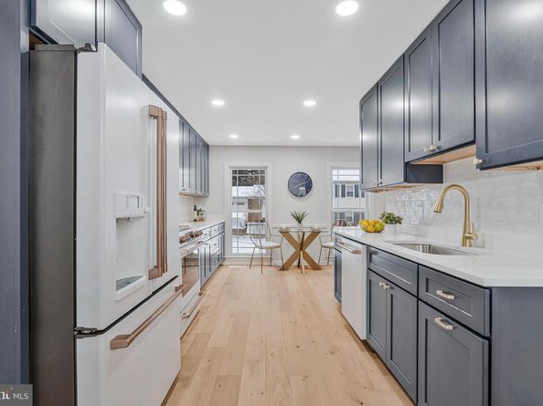 1828 Saint Roman Drive, Vienna VA 22182