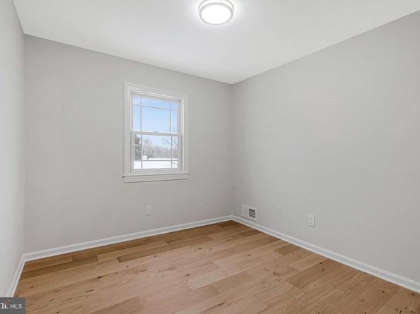 1828 Saint Roman Drive, Vienna VA 22182