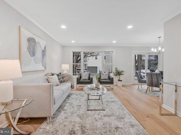 1828 Saint Roman Drive, Vienna VA 22182