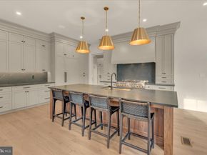 385 Port Royal Avenue, Philadelphia PA 19128