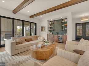 385 Port Royal Avenue, Philadelphia PA 19128