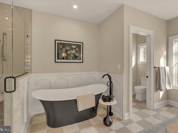 385 Port Royal Avenue, Philadelphia PA 19128