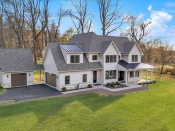 385 Port Royal Avenue