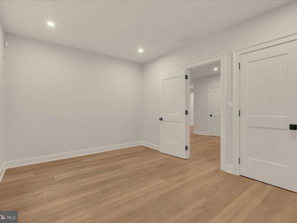 385 Port Royal Avenue, Philadelphia PA 19128