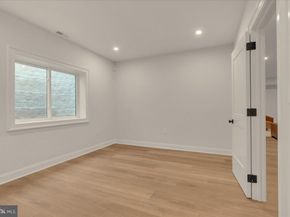 385 Port Royal Avenue, Philadelphia PA 19128