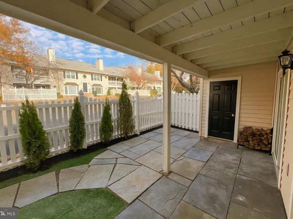 10195 Ashbrooke Court 109, Oakton VA 22124