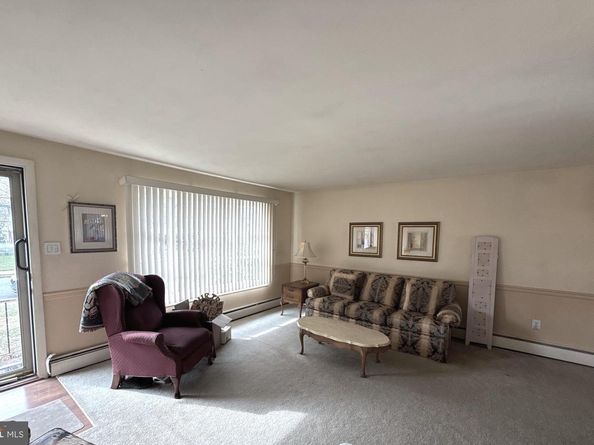 1226 Redwood Avenue, Folsom PA 19033