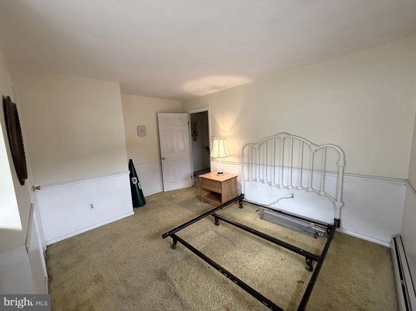 1226 Redwood Avenue, Folsom PA 19033