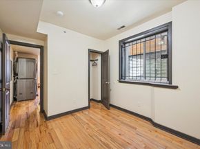 1812 W Montgomery Avenue, Philadelphia PA 19121