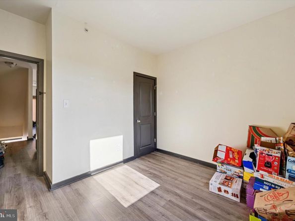 1812 W Montgomery Avenue, Philadelphia PA 19121