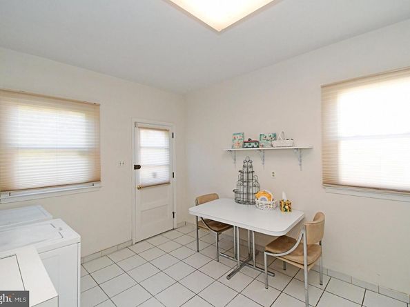 227 Barclay Circle, Cheltenham PA 19012