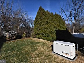 227 Barclay Circle, Cheltenham PA 19012