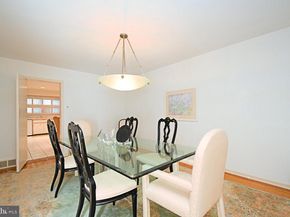 227 Barclay Circle, Cheltenham PA 19012